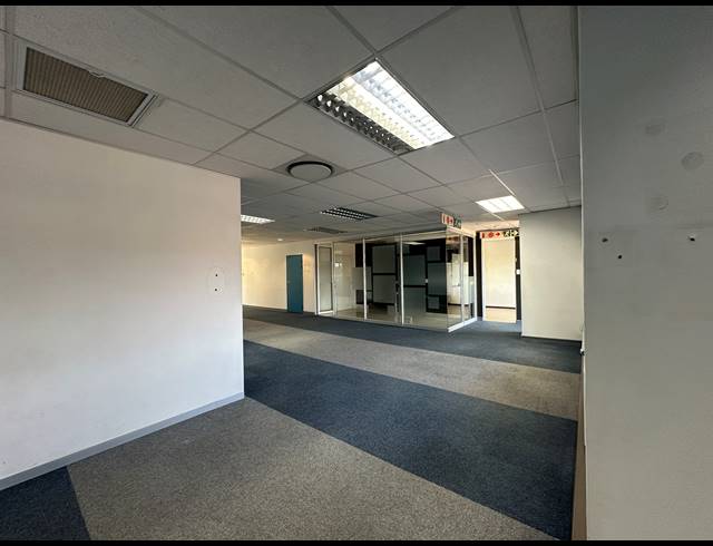 703M² OFFICE TO LET IN CENTURION CENTRAL